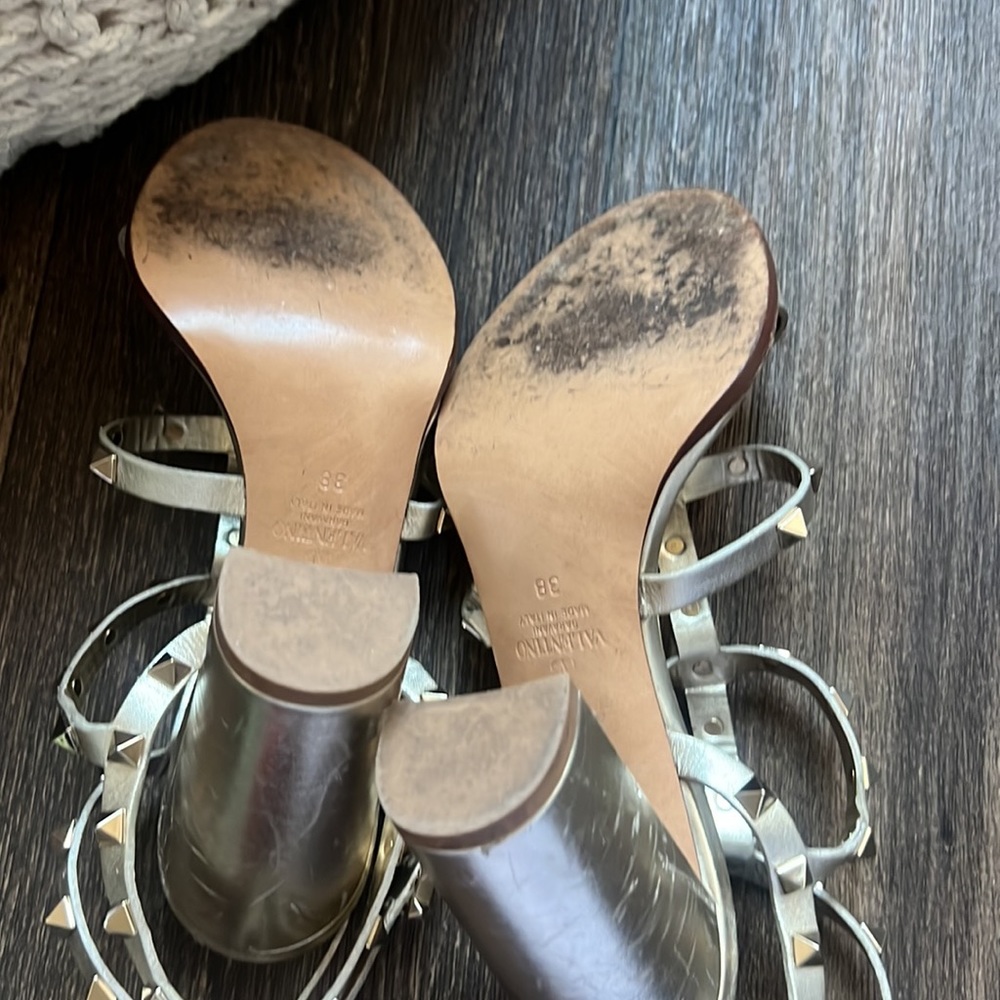 Valentino ROCKSTUD ANKLE STRAP SANDAL - Picture 9 of 11